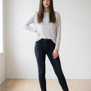 lululemon athletica White Striped Long-Sleeve Top size 10/12.